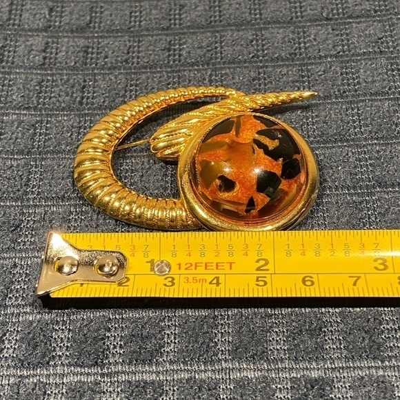 Beautiful Vintage Brooch With Tiger Eye Stone - Picture 5 of 7